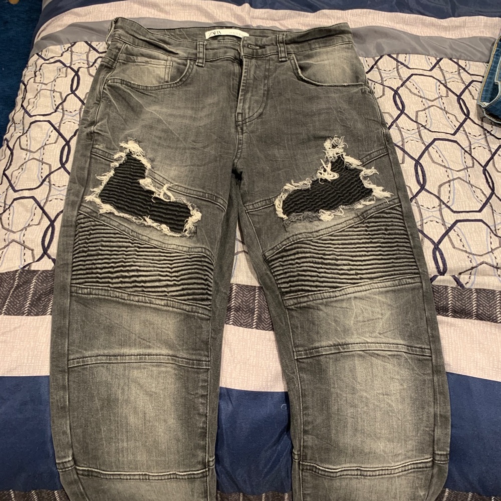 Men’s Zara 30x30 Ripped Jeans New
